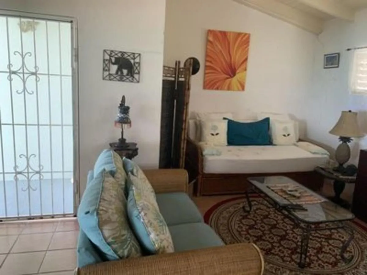 Attractive 2-Bed Apartment Stunning Sea View Dickenson Bay Antigua/Barbuda