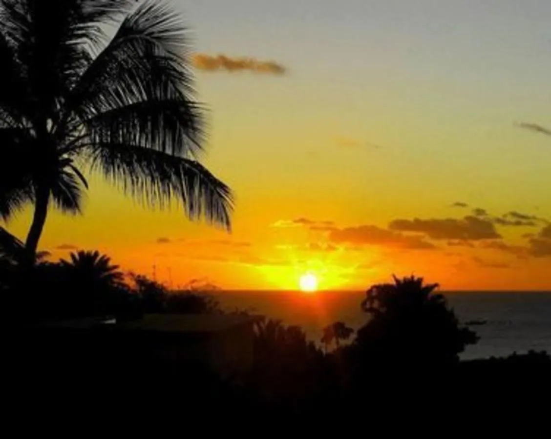 Attractive 2-Bed Apartment Stunning Sea View Dickenson Bay